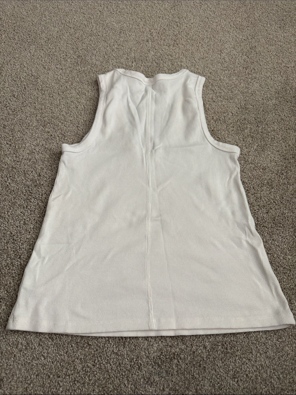 Universal Thread Women’s 5 Pack Tank Tops - Olive Green, White, Light Pink… - Picture 10 of 16